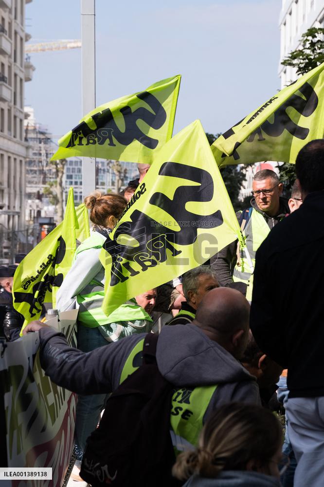 Union Rally At SNCF Fret Headquarters - Paris