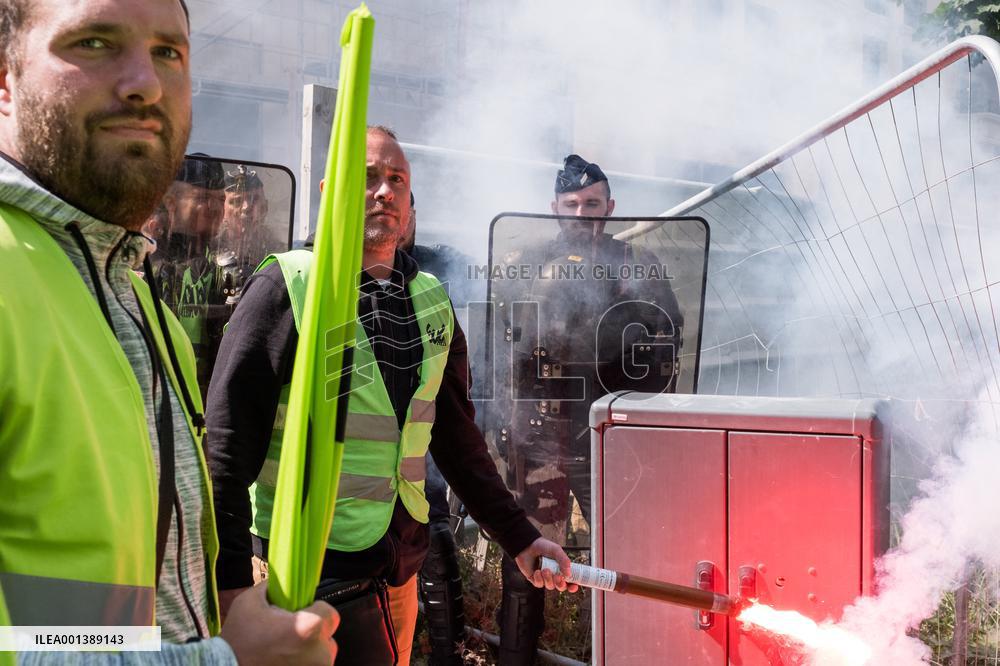 Union Rally At SNCF Fret Headquarters - Paris