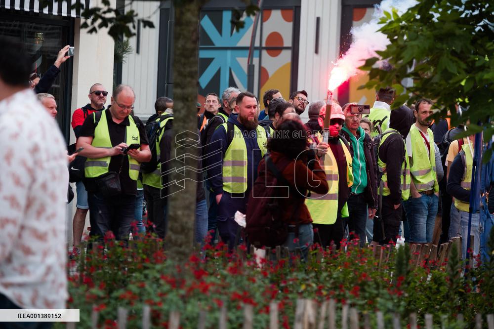 Union Rally At SNCF Fret Headquarters - Paris