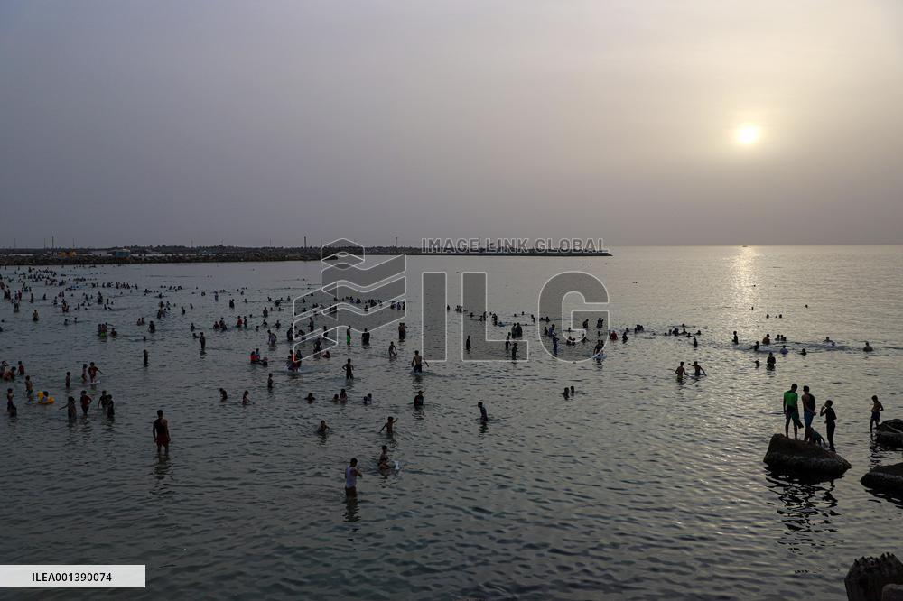 MIDEAST-GAZA CITY-HEAT WAVE