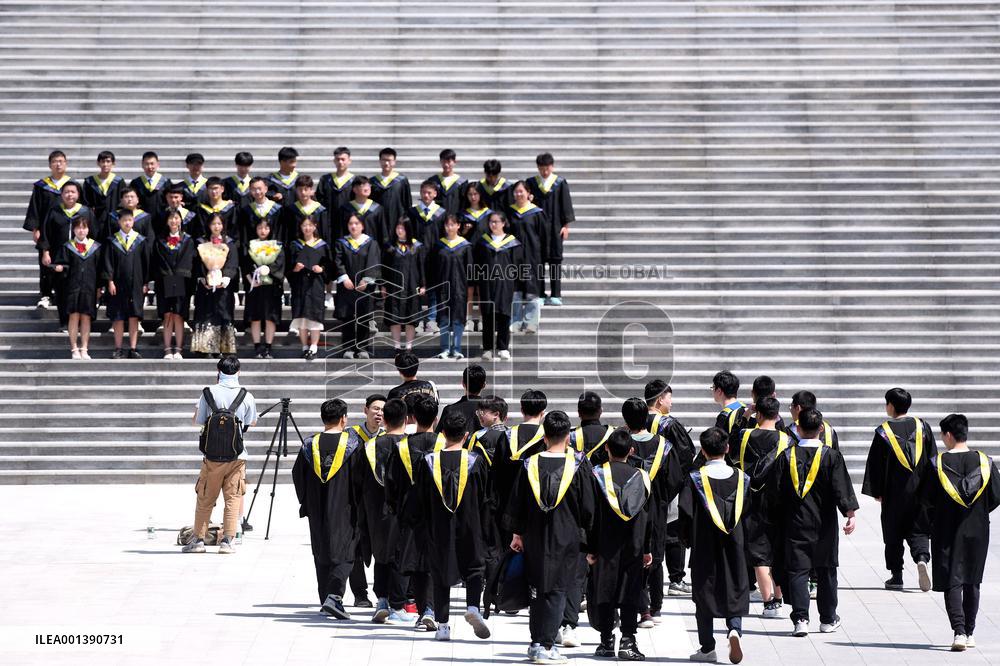 The Number of College Graduates in 2023 Reached A New High