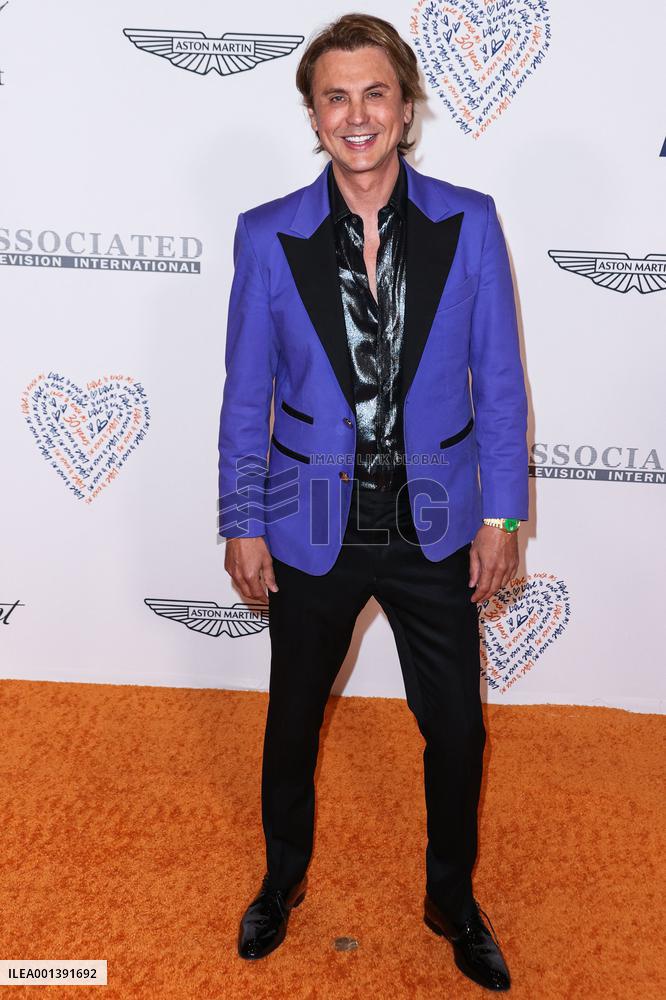 30th Annual Race To Erase MS Gala - LA