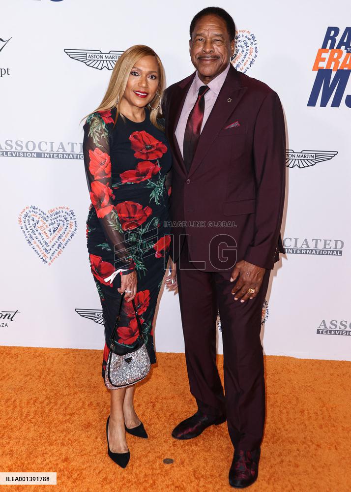 30th Annual Race To Erase MS Gala - LA