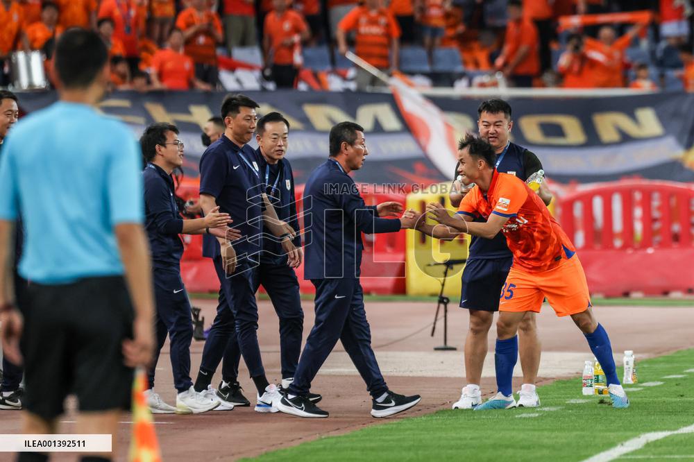 (SP)CHINA-JINAN-FOOTBALL-CSL-SHANDONG TAISHAN VS DALIAN PRO (CN)