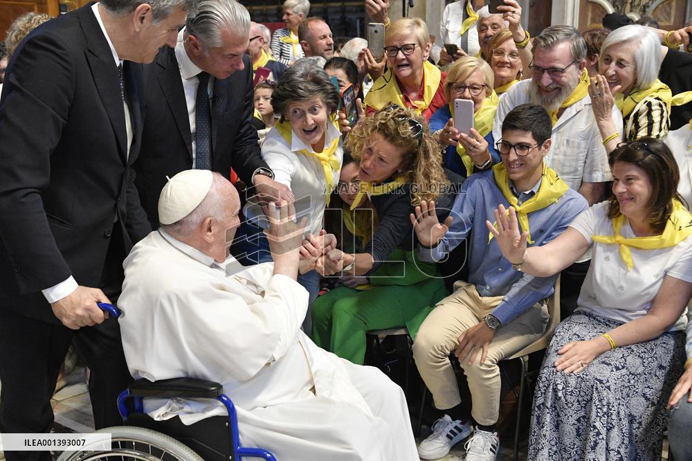 Pope Francis receives pilgrims from Concesio and Sotto il Monte in audience