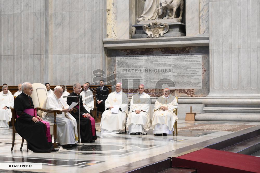 Pope Francis receives pilgrims from Concesio and Sotto il Monte in audience