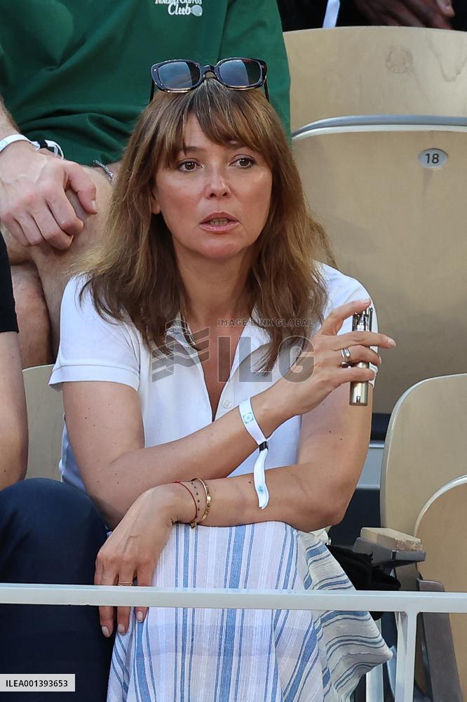 Roland Garros 2023 - Celebrities In The Stands - Day 7 NB