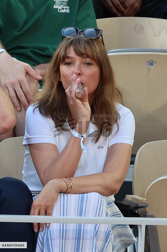 Roland Garros 2023 - Celebrities In The Stands - Day 7 NB