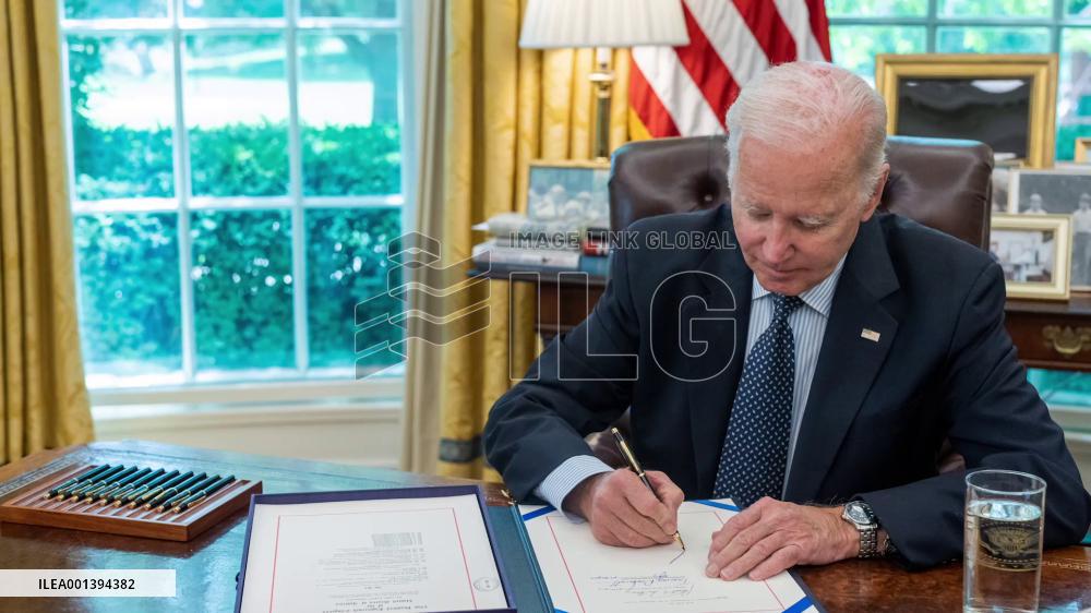 Biden signs bill to raise U.S. debt limit