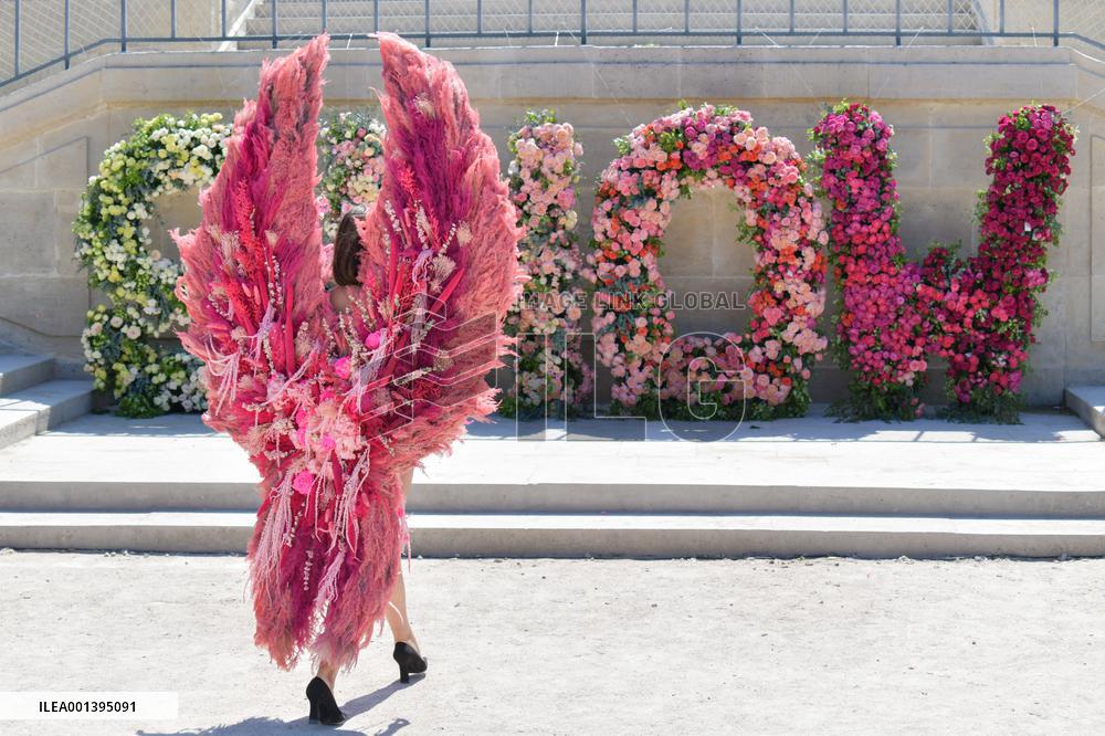 Floral Fashion Show At The Tuileries Garden - Paris