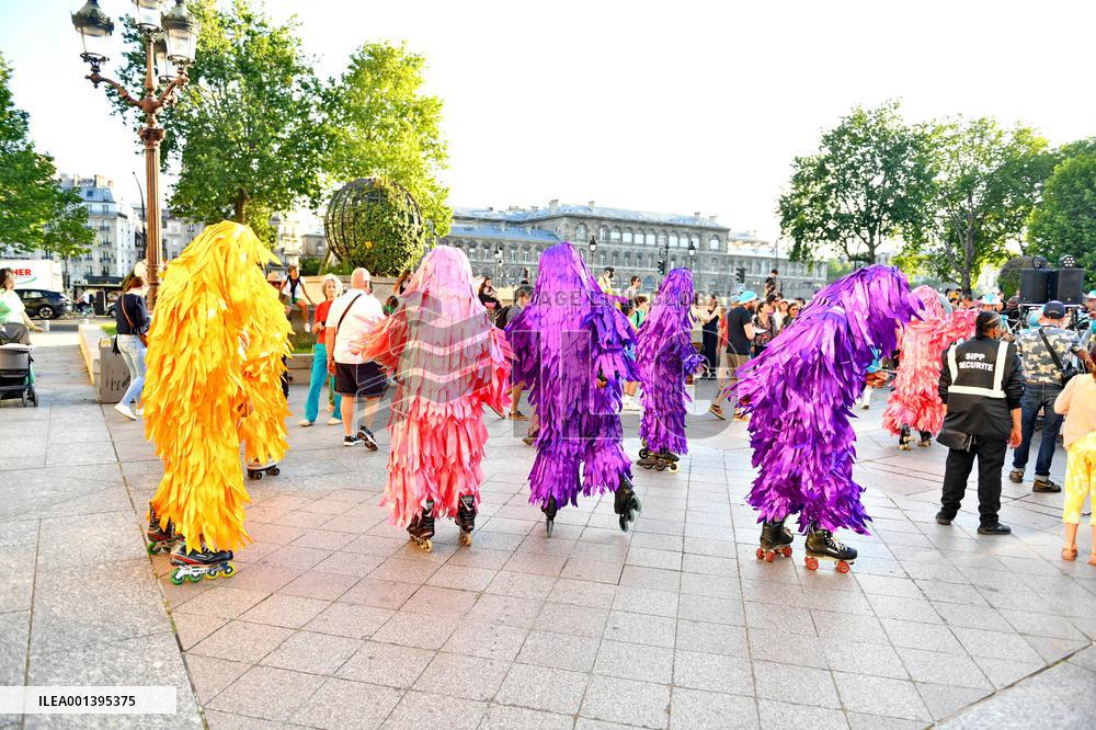 Inauguration Of Nuit Blanche Event By Anne Hidalgo - Paris