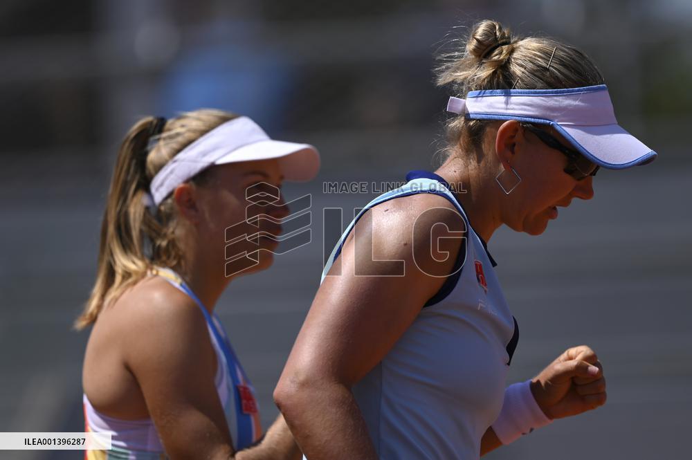(SP)FRANCE-PARIS-TENNIS-ROLAND GARROS-FRENCH OPEN-WOMEN'S DOUBLES