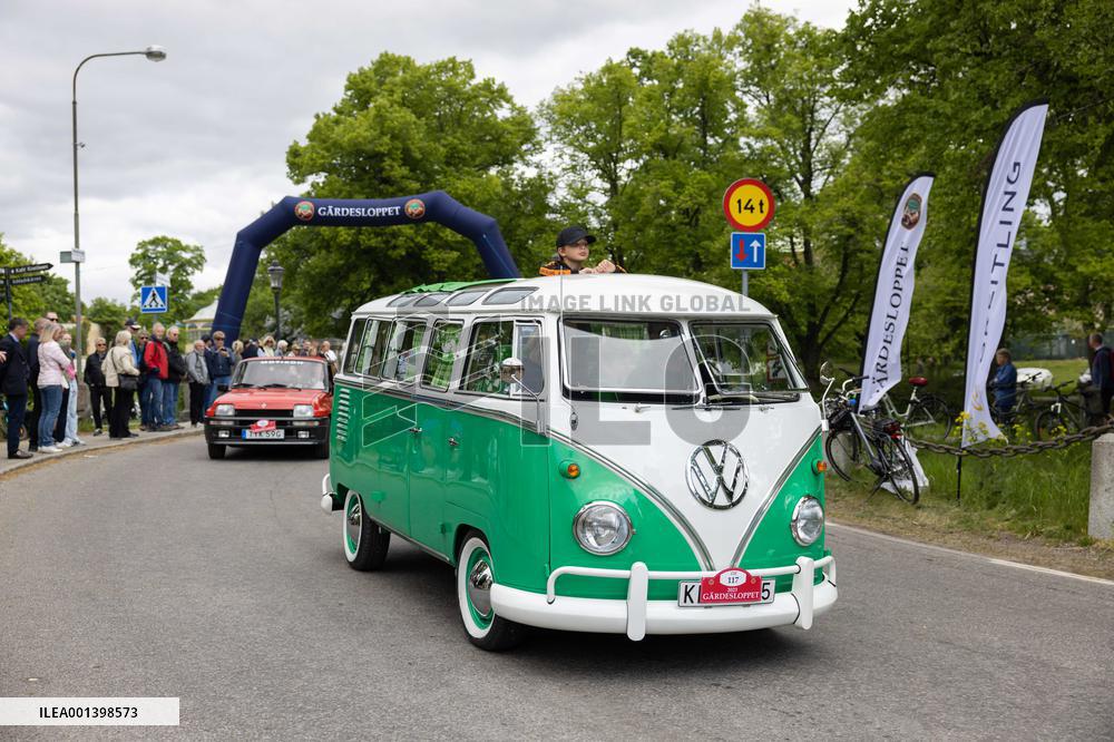 SWEDEN-STOCKHOLM-VINTAGE & ANTIQUE CAR SHOW