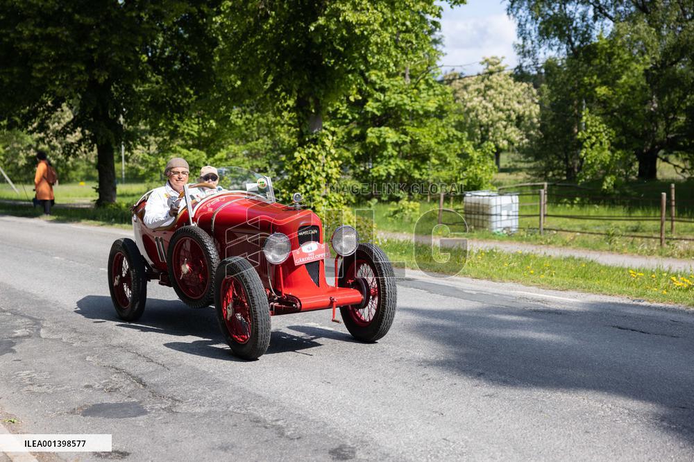 SWEDEN-STOCKHOLM-VINTAGE & ANTIQUE CAR SHOW