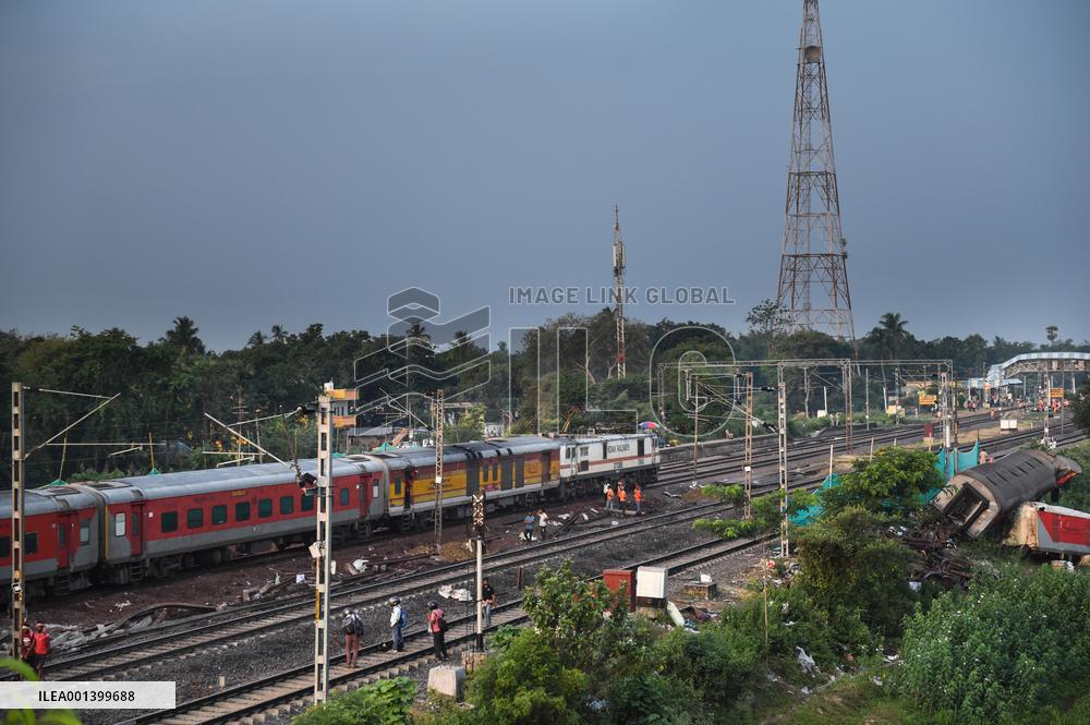 INDIA-ODISHA-BALASORE-RAIL TRAFFIC-RESUMPTION