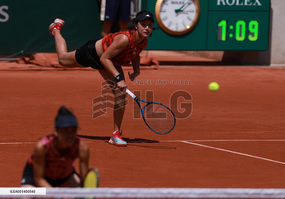 (SP)FRANCE-PARIS-TENNIS-ROLAND GARROS-FRENCH OPEN-WOMEN'S DOUBLES
