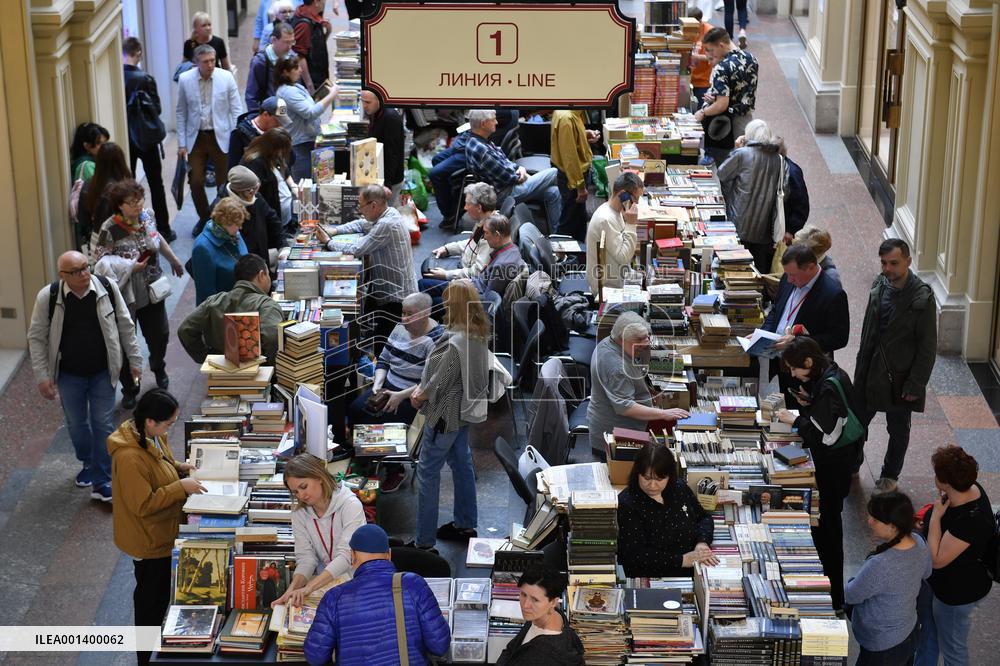 RUSSIA-MOSCOW-RED SQUARE-BOOK FESTIVAL