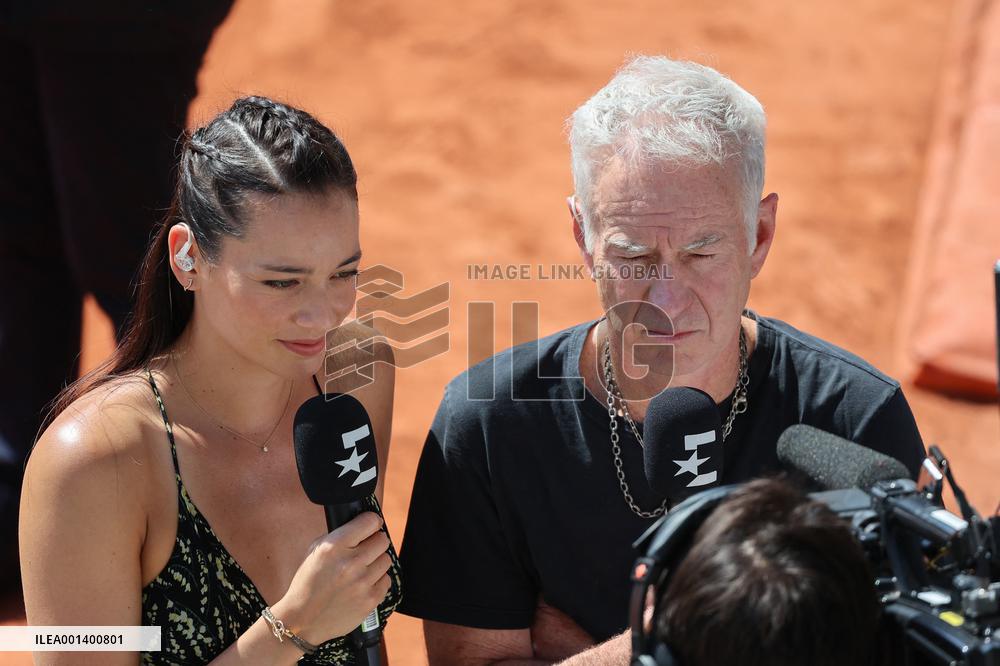 Roland Garros 2023 - Celebrities In The Stands - Day 9 NB