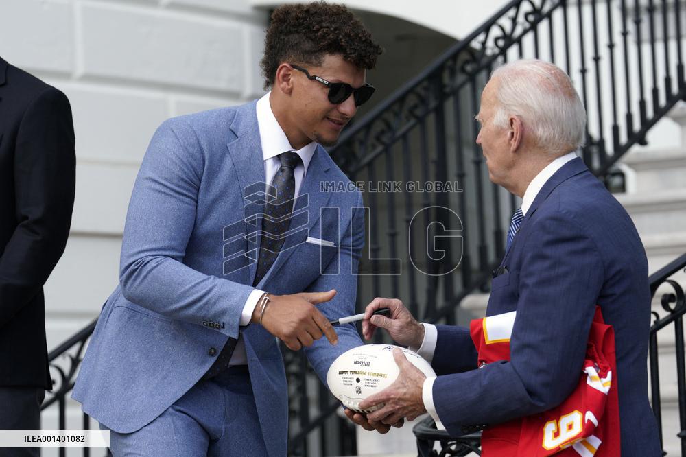 Joe Biden welcomes Kansas City Chiefs - Washington