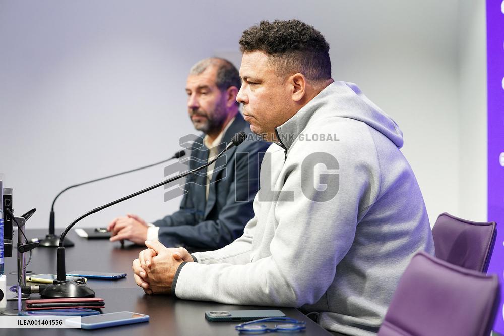 Ronaldo Nazario De Lima Press Conference - Valladolid