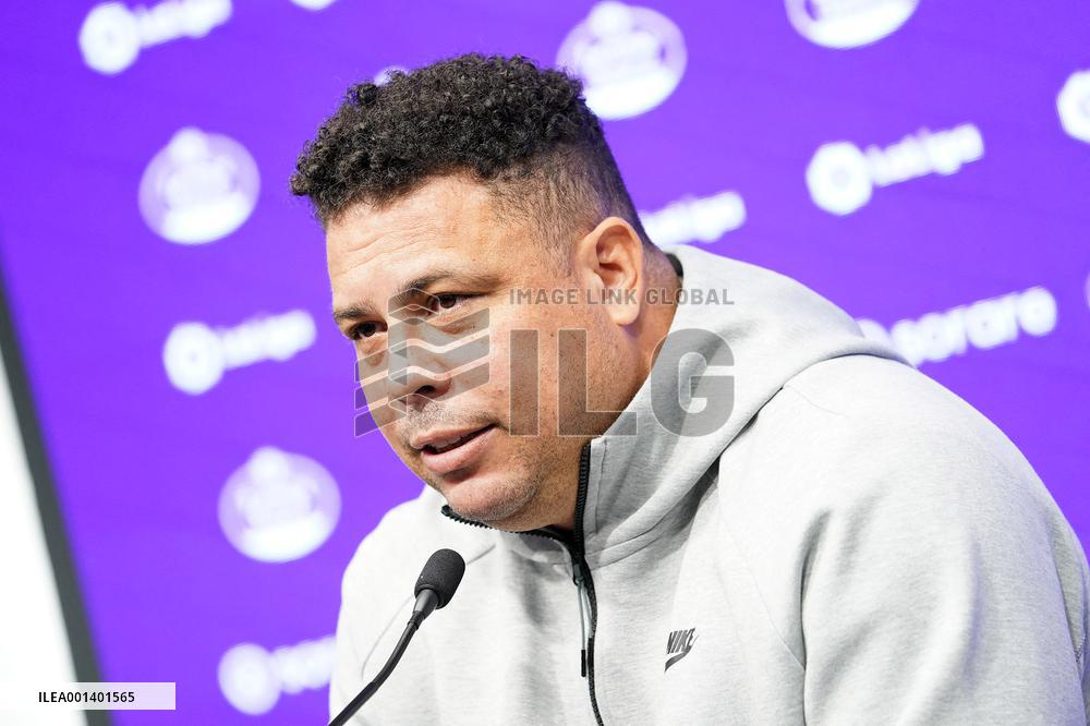 Ronaldo Nazario De Lima Press Conference - Valladolid