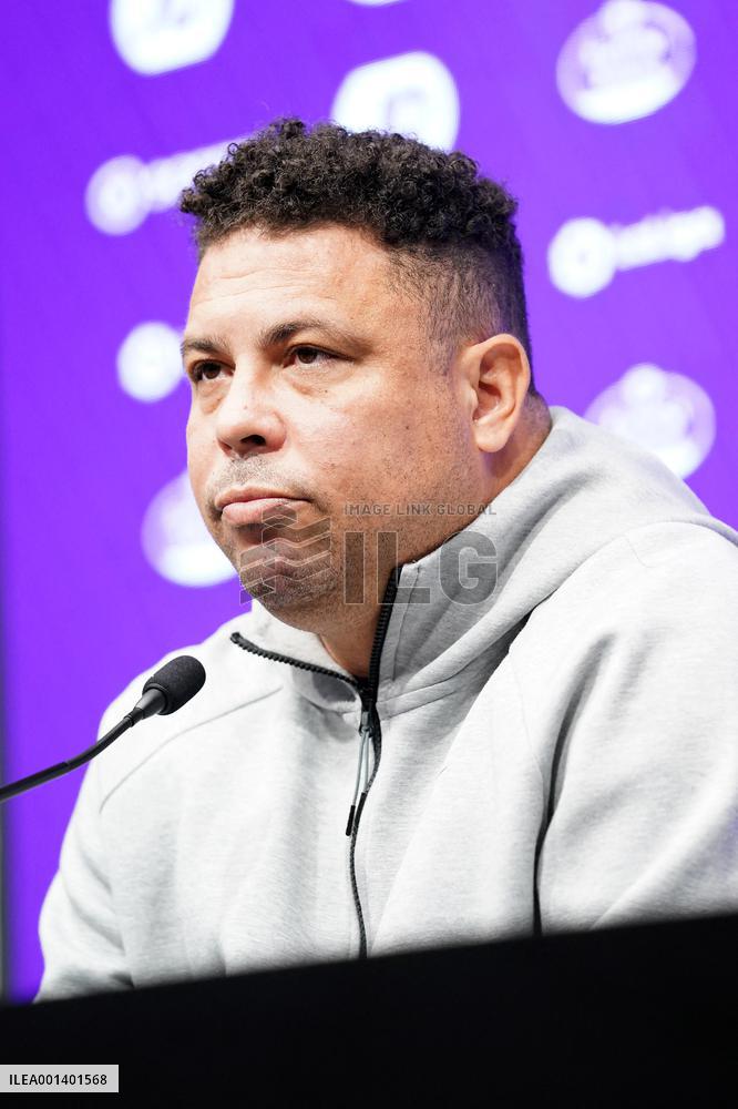 Ronaldo Nazario De Lima Press Conference - Valladolid
