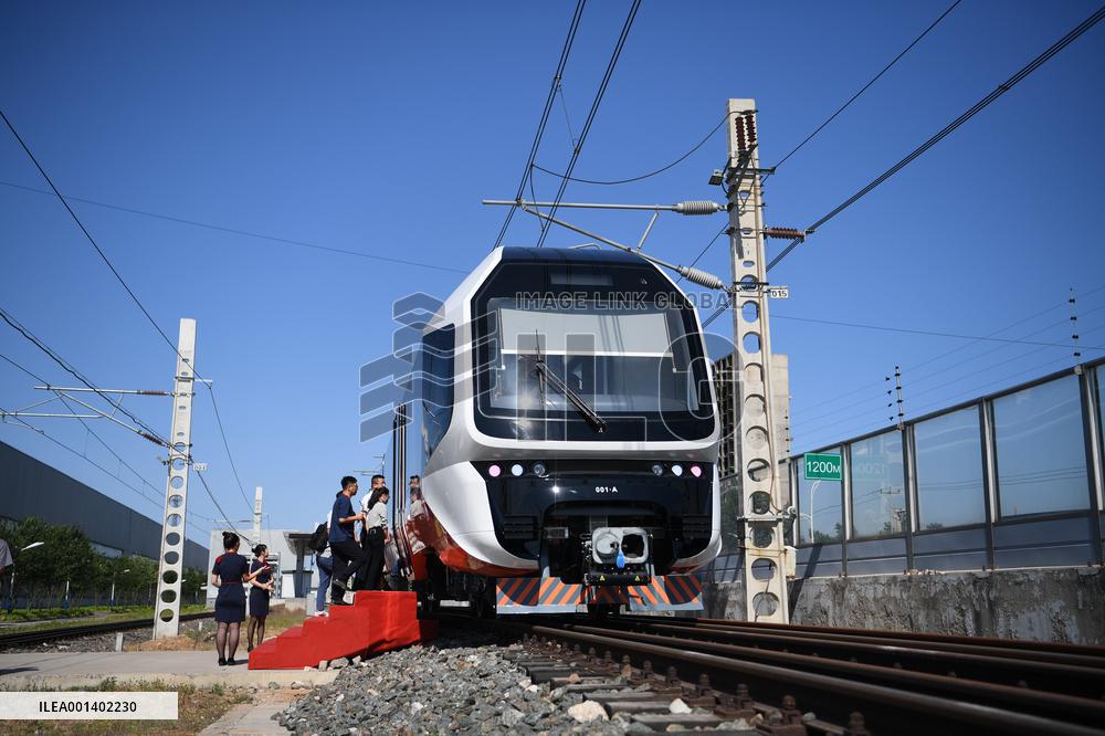 CHINA-HEBEI-TANGSHAN-NEW-ENERGY LIGHT RAIL TRAIN (CN)