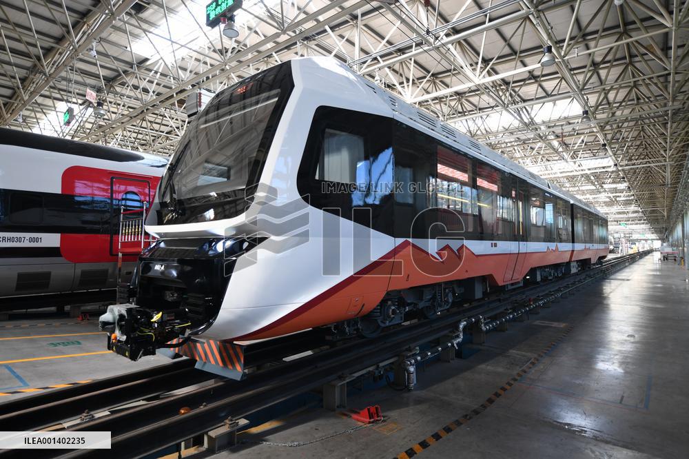CHINA-HEBEI-TANGSHAN-NEW-ENERGY LIGHT RAIL TRAIN (CN)