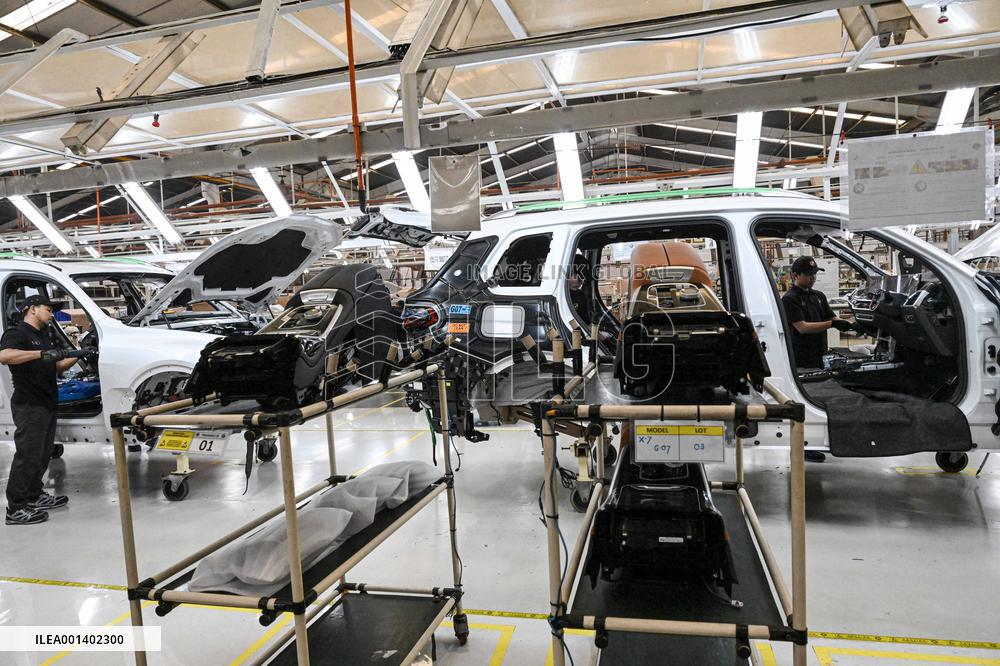 INDONESIA-JAKARTA-BMW CAR-ASSEMBLY