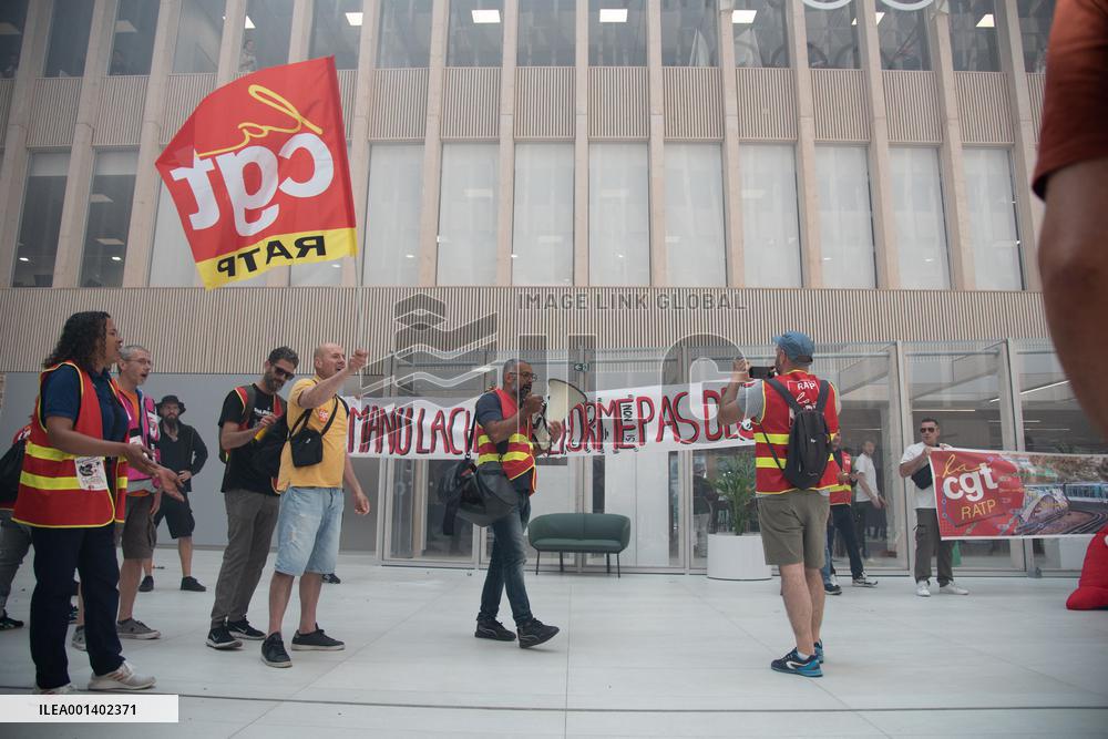 Demonstration In Front Of The Headquarters Of The 2024 Olympics - Paris