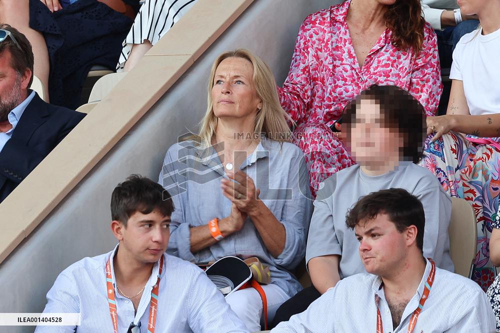 Roland Garros 2023 - Celebrities In The Stands - Day 10 NB