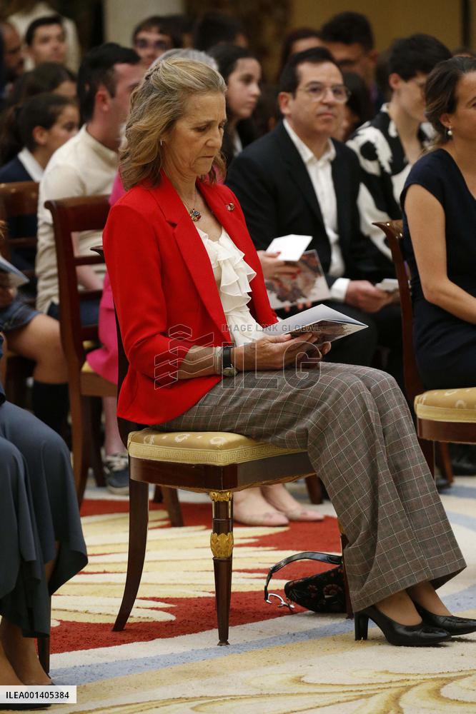 Infante Elena At Children And Youth Painting Contest For Schools Awards - Madrid