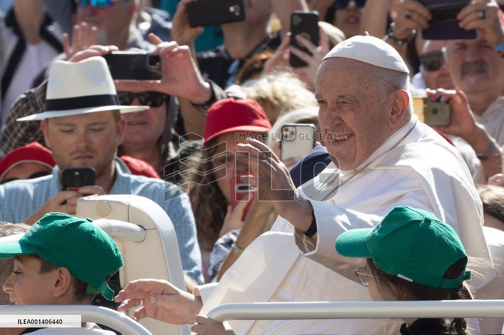 Pope Francis Weekly General Audience - Vatican