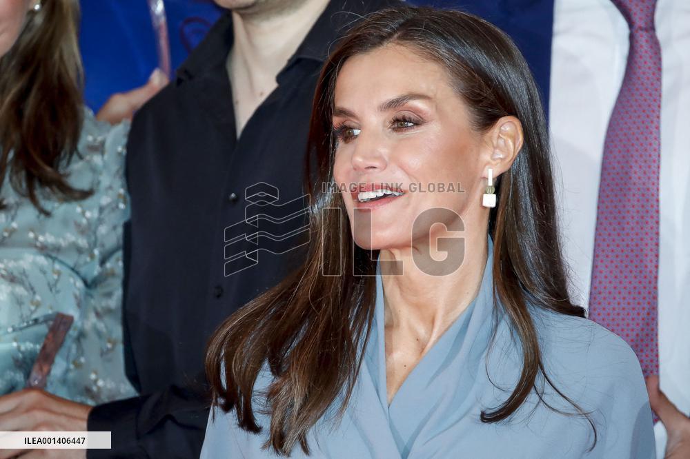 Queen Letizia At 15th Euros From Your Paycheck - Madrid