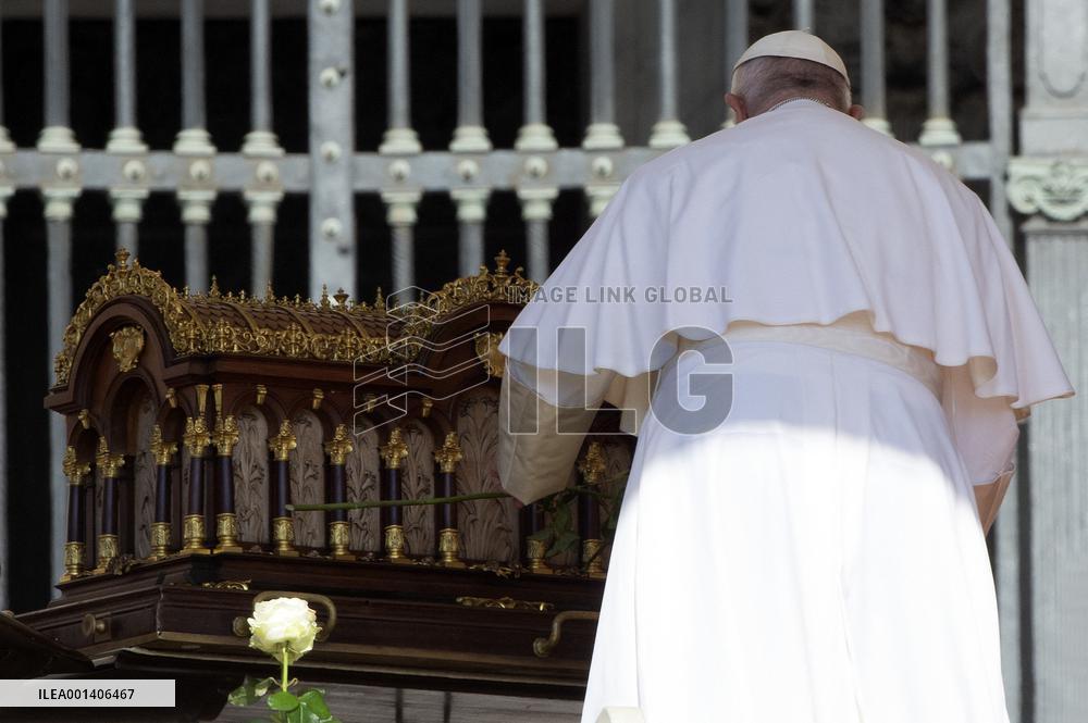 Pope Francis Weekly General Audience - Vatican