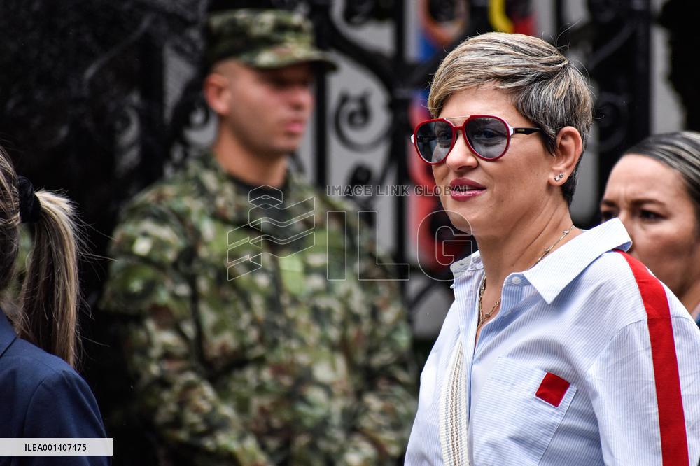 Goverment Supporters Rally for Social Reforms