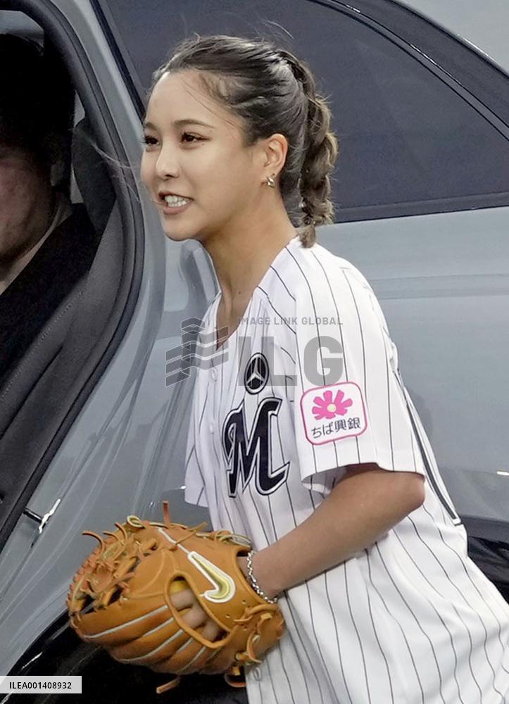 Baseball: Ski jumper Takanashi throws ceremonial 1st pitch