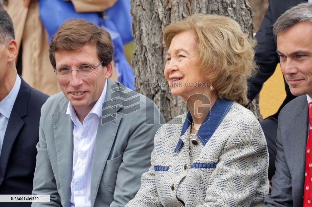 Queen Sofia Visits The Zoo - Madrid