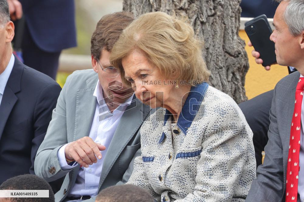 Queen Sofia Visits The Zoo - Madrid