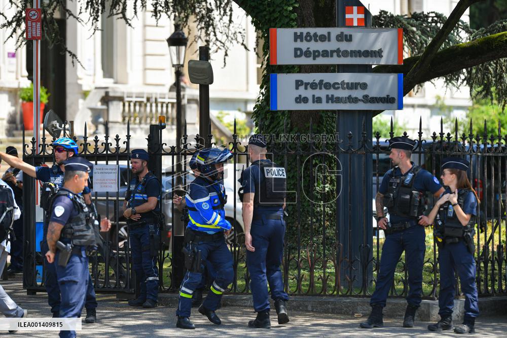 Children Stabbed In Knife Attack - Annecy