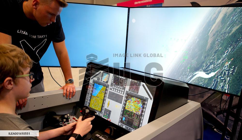 CZECH REPUBLIC-PRAGUE-SCIENCE FAIR
