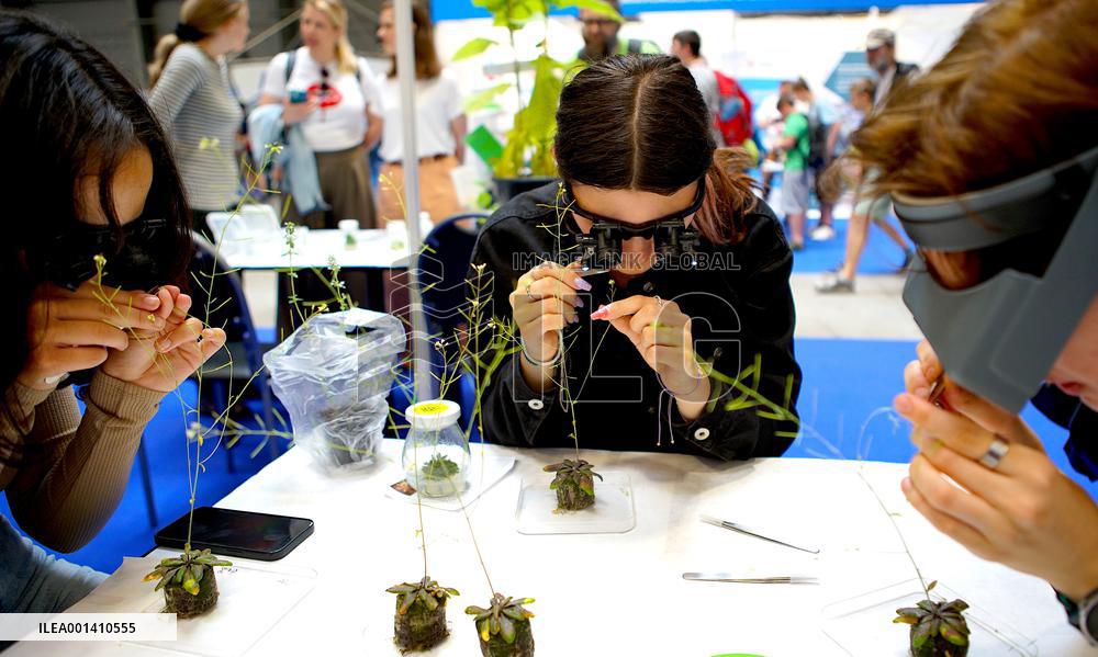 CZECH REPUBLIC-PRAGUE-SCIENCE FAIR