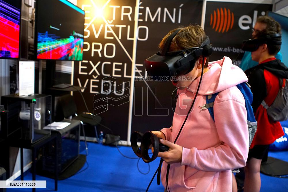 CZECH REPUBLIC-PRAGUE-SCIENCE FAIR