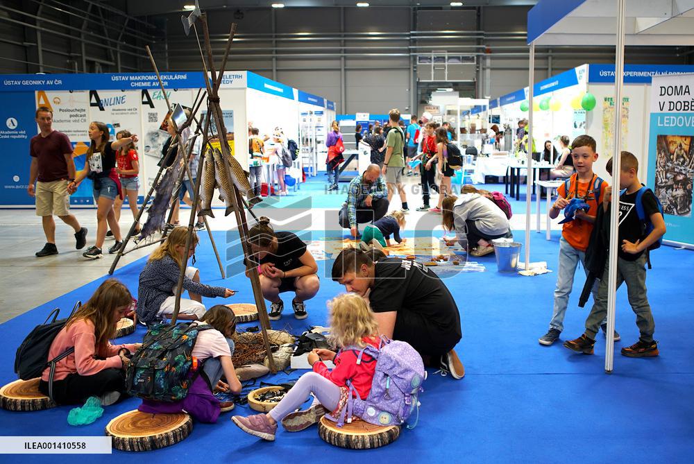 CZECH REPUBLIC-PRAGUE-SCIENCE FAIR