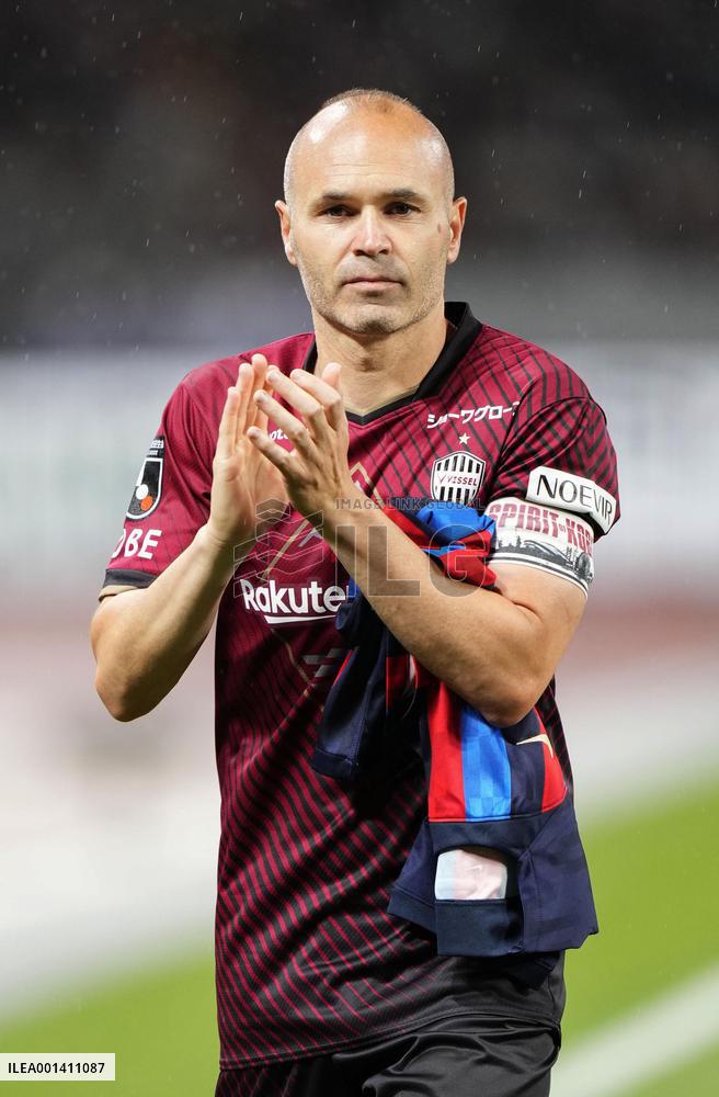 Football: Barcelona vs. Vissel Kobe friendly