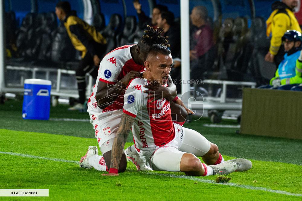 Conmebol Libertadores Group Phase: Universitario V Santa Fe