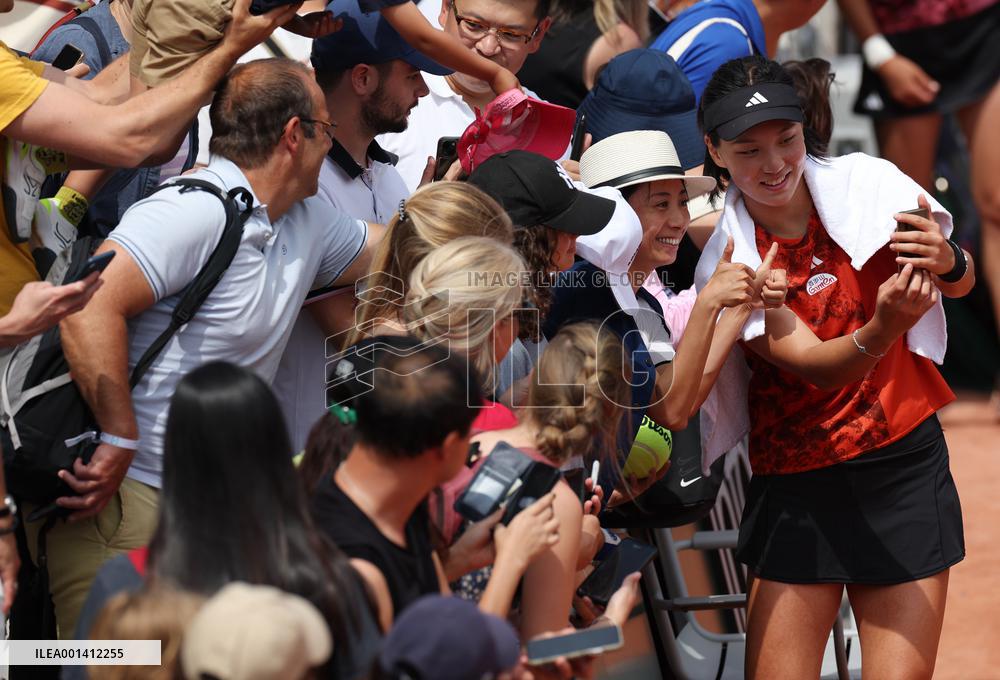 (SP)FRANCE-PARIS-TENNIS-ROLAND GARROS-FRENCH OPEN-WOMEN'S DOUBLES