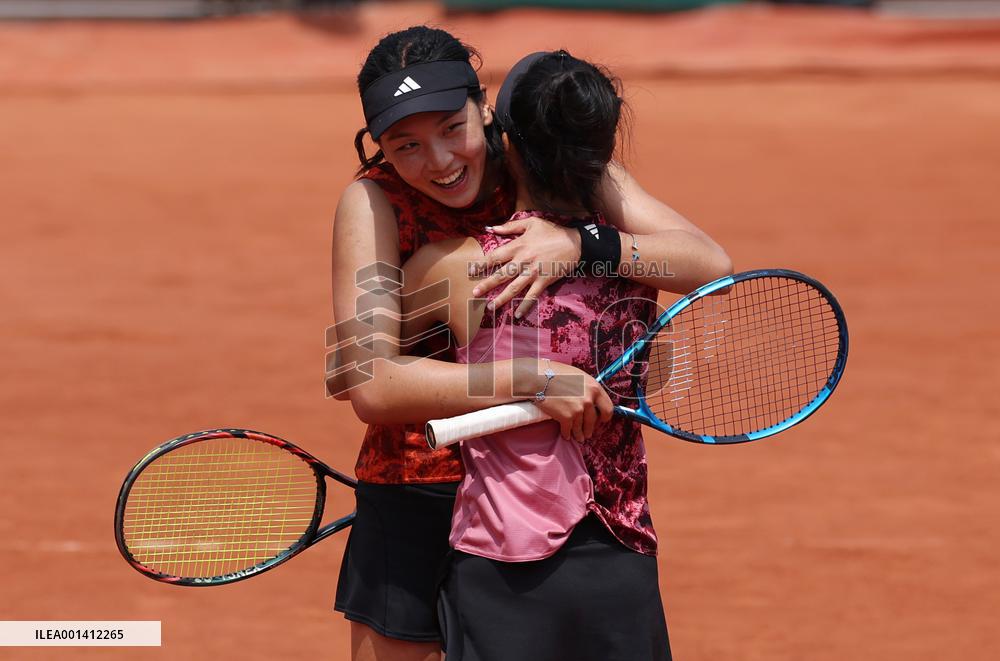 (SP)FRANCE-PARIS-TENNIS-ROLAND GARROS-FRENCH OPEN-WOMEN'S DOUBLES