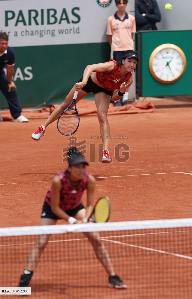(SP)FRANCE-PARIS-TENNIS-ROLAND GARROS-FRENCH OPEN-WOMEN'S DOUBLES