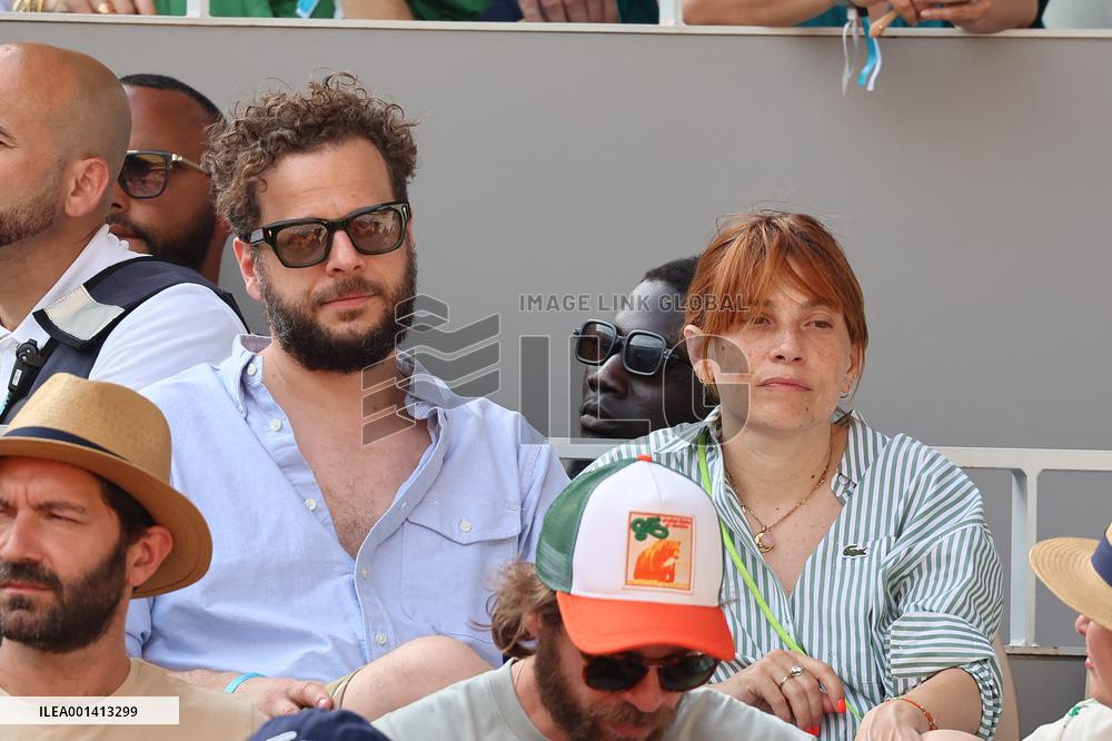 Roland Garros 2023 - Celebrities In The Stands - Day 13 NB